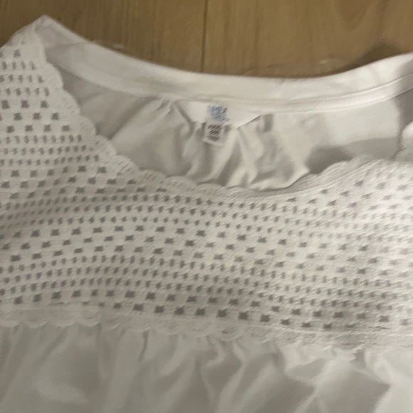 Time and Tru White Crochet Sleeveless Top | Women’s Plus 2X - Picture 3 of 15